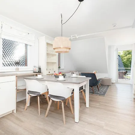 2 Seasons, Fantastic Four *