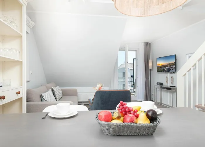 Apartman 2 Seasons, Fantastic Four *