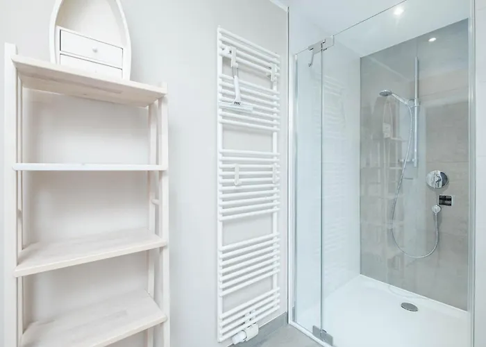 2 Seasons, Fantastic Four *